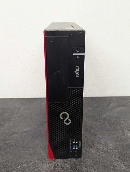 Fujitsu. Intel i3-7100\ DDR4 8Gb\ SSD 256Gb.