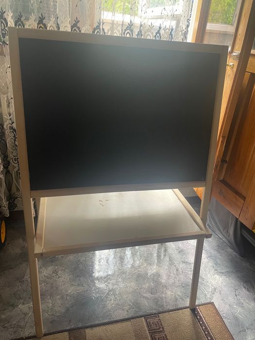 Продам детский мольберт