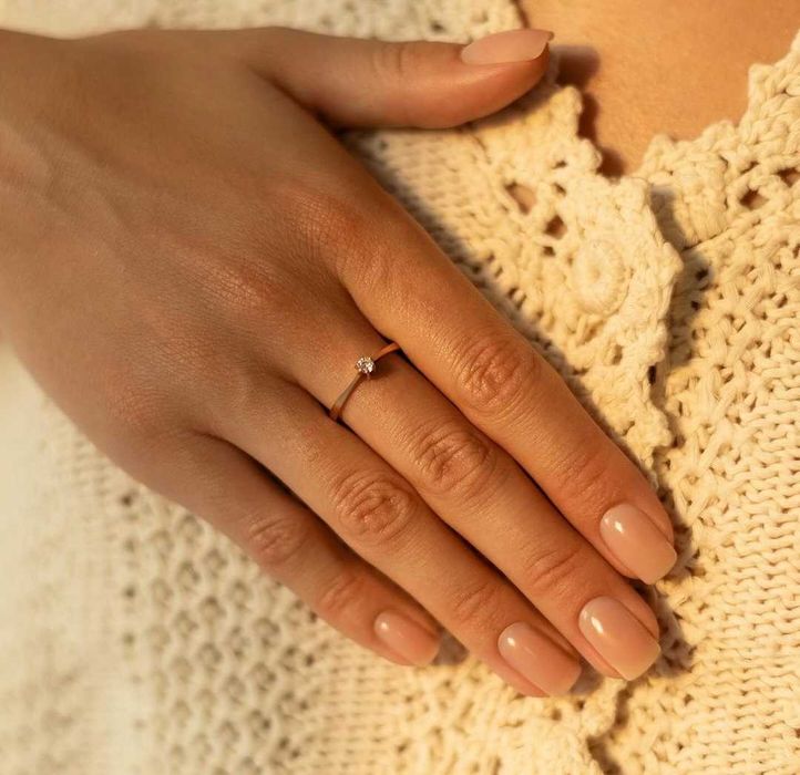 Різноманітні, срібні вироби в позолоті та з золотими пластинами