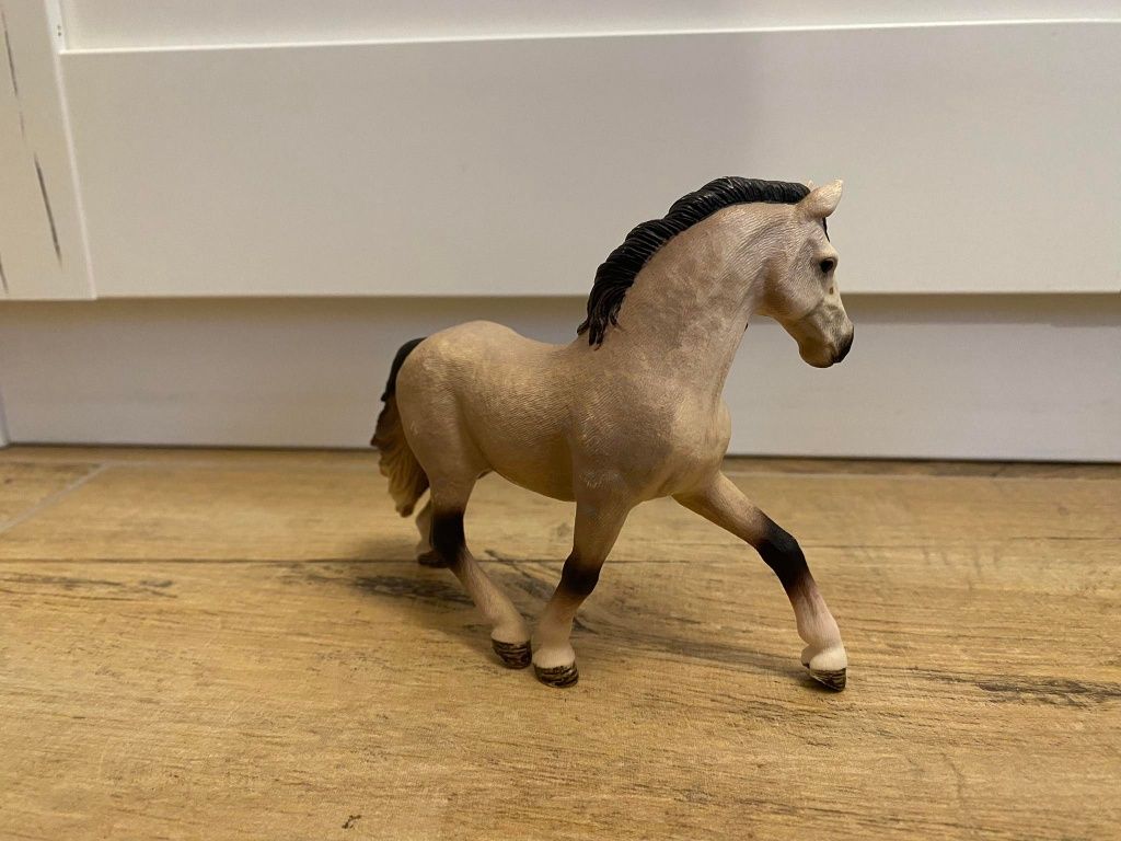 Figurka konia schleich klacz andaluzyjska