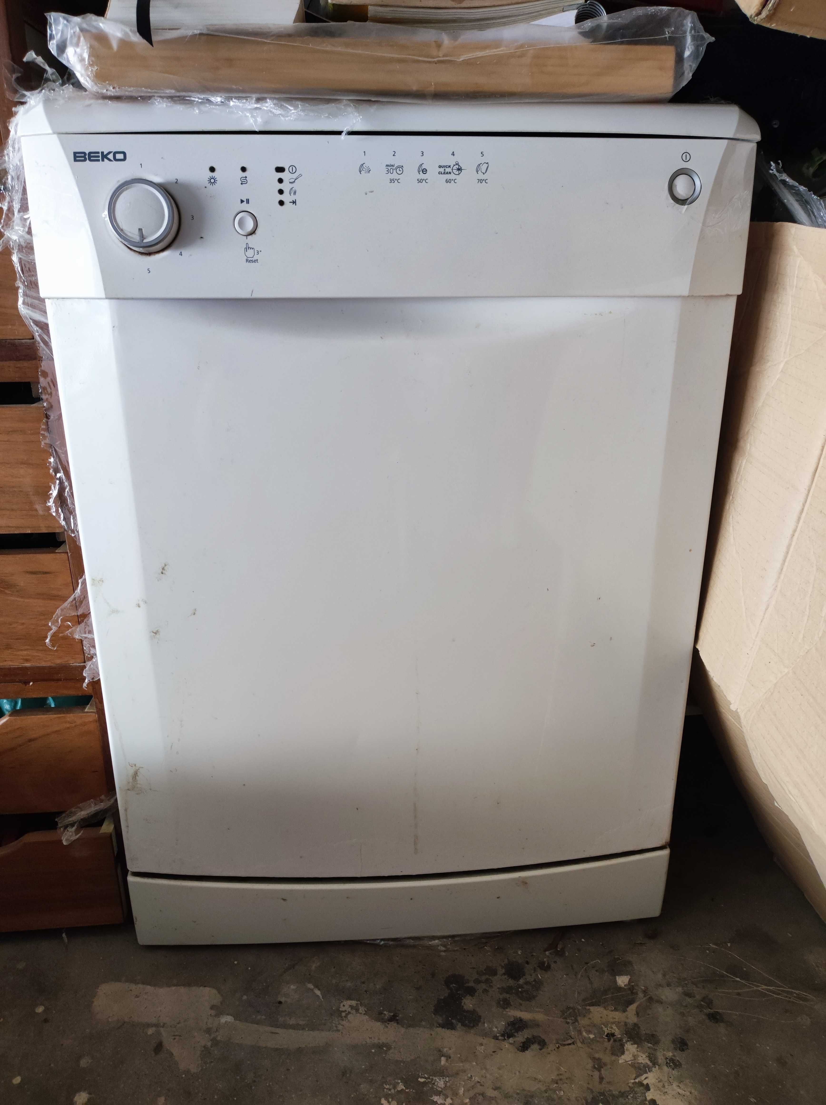 Máquina da louça BEKO