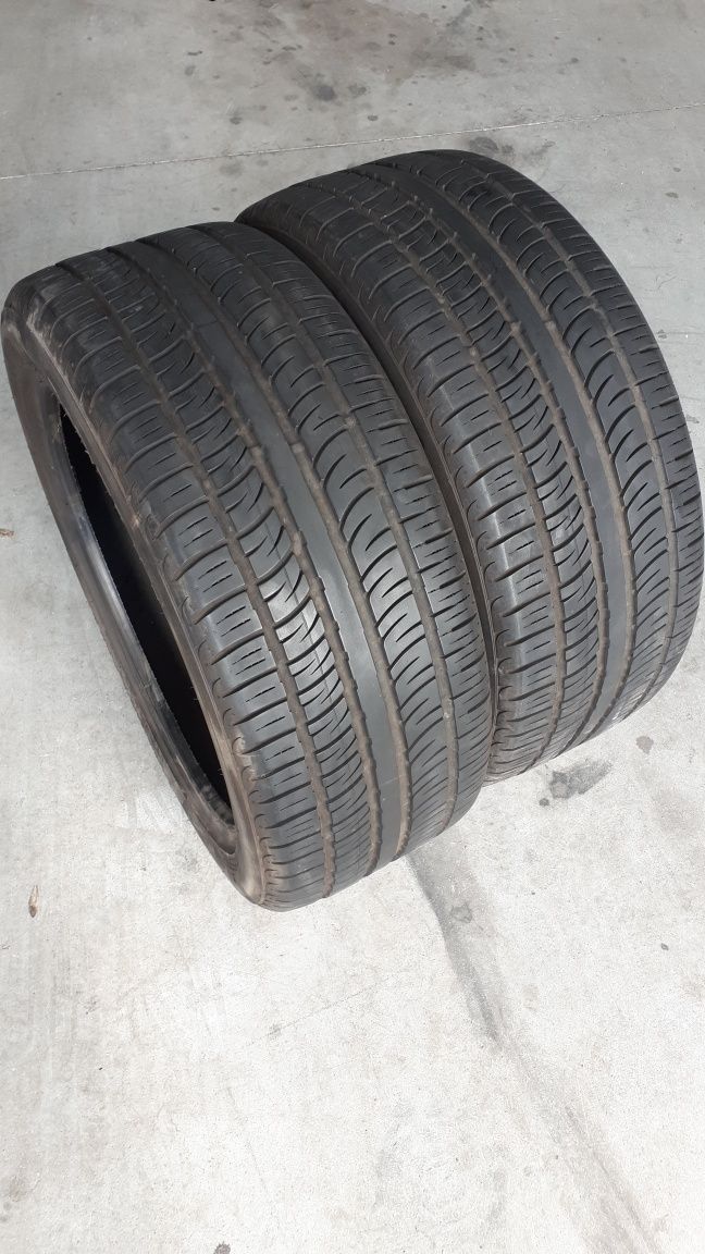 Dois pneus 255/45R20 105V Pirelli Scorpion Zero