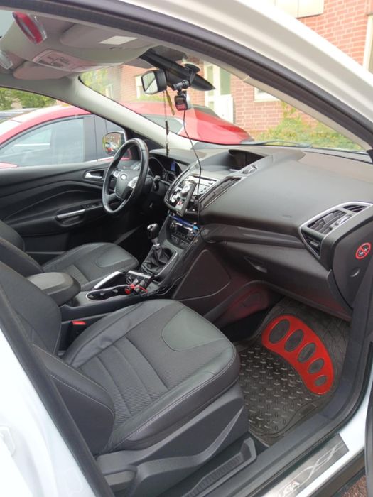 Sprzedam Ford Kuga 2013