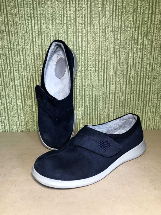 Замшеві туфлі мокасини на ліпучці на устілку 27-27,5 см