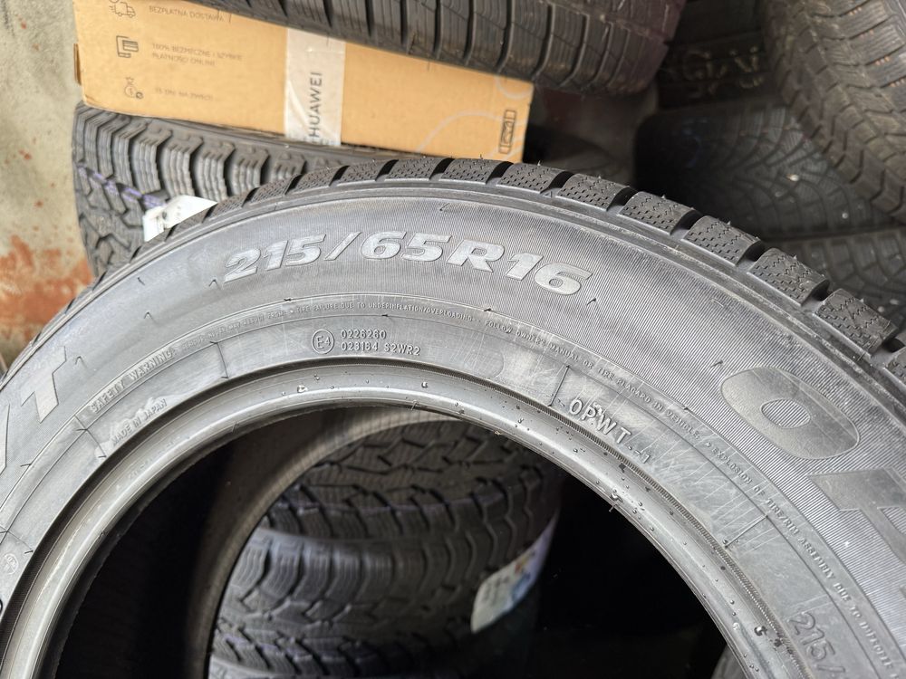 4xUniroyal 215 65r16., 2019 nowe