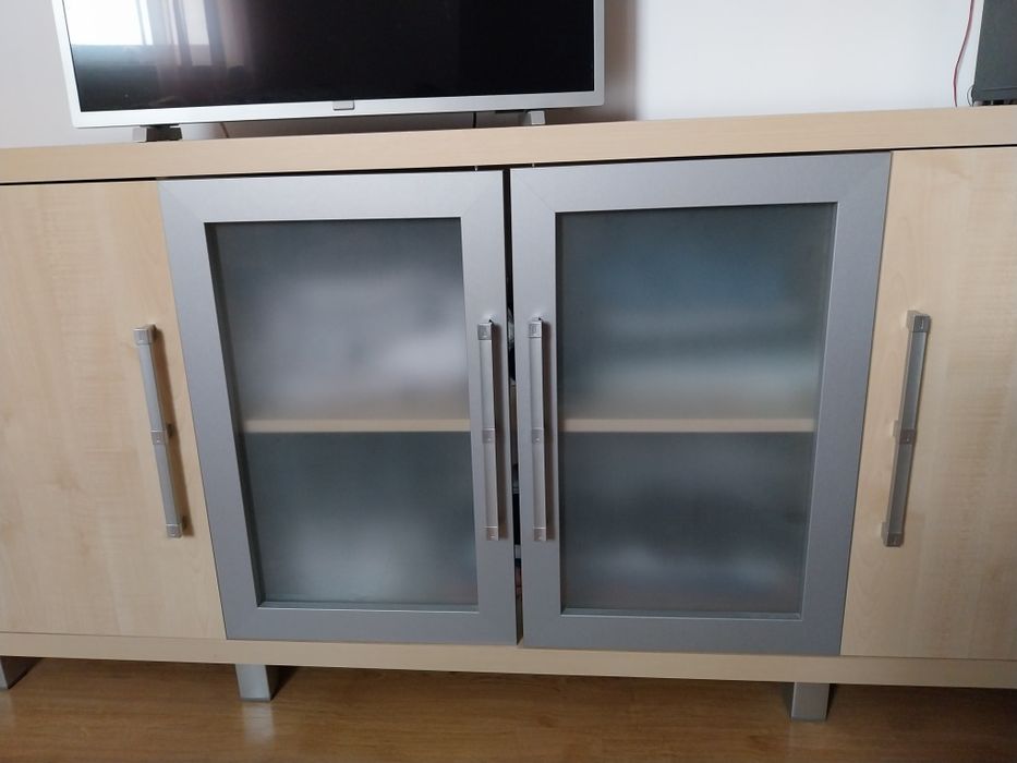 Komplet mebli z łóżkiem