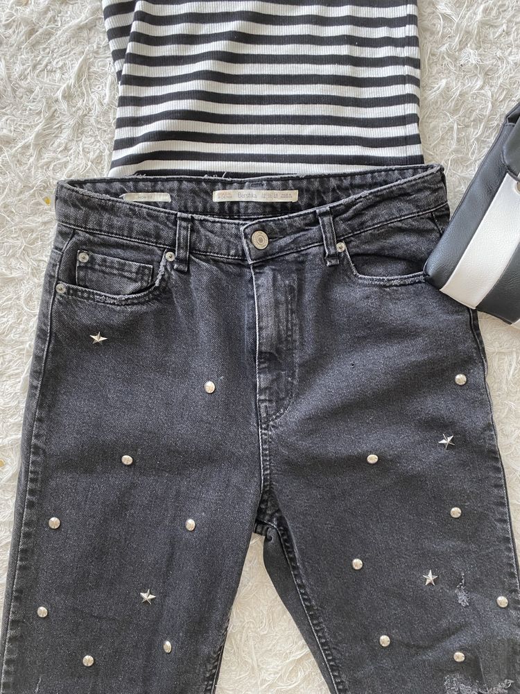 Jeansy czarne z ćwiekami MomFit Bershka S/M