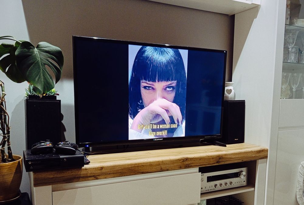 Telewizor Smart TV Led Blaupunkt, 48", wifi, Netflix, YT, jbl