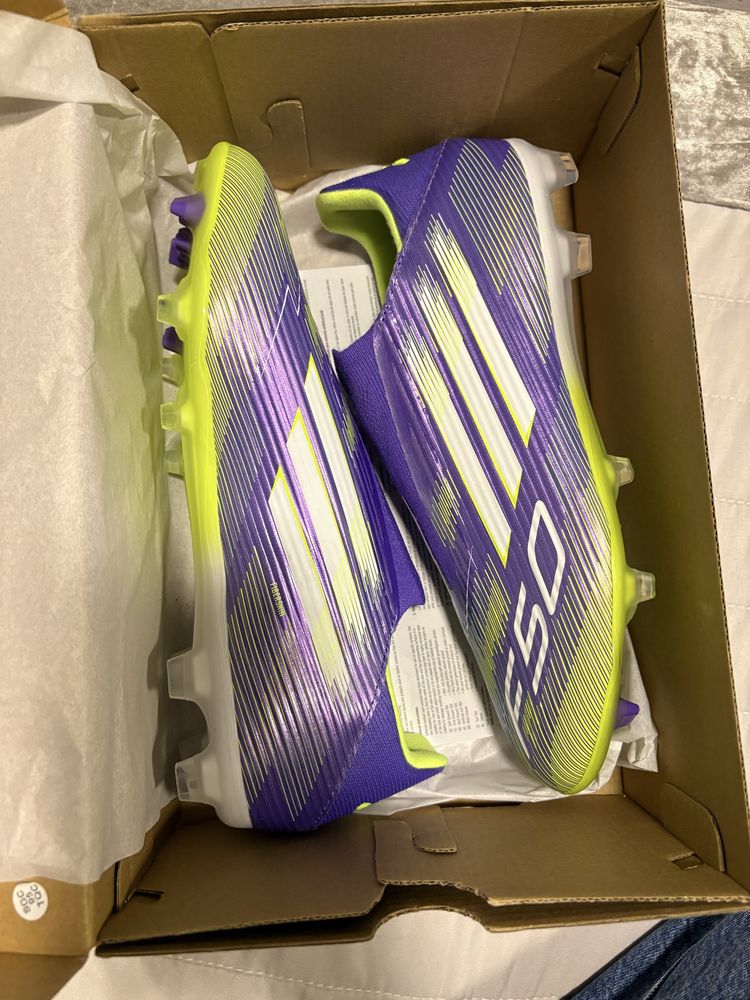 Chuteiras F50 Novas