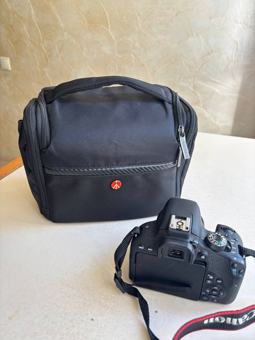 Canon EOS 800D + об'єктив 50 мм 1.8