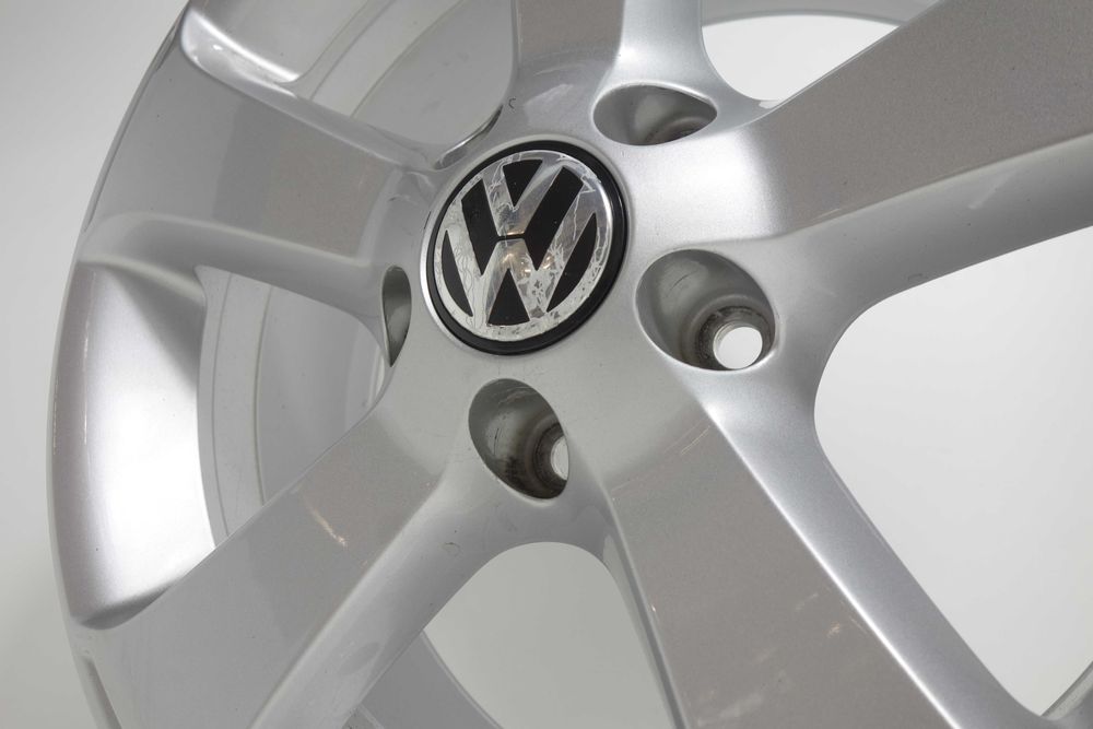 Alufelgi 16" 5x112 Vw Golf Eos Passat Audi Seat Skoda Srebrne 909