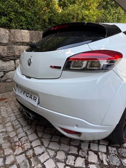 Renault megane coupe tce rs trophy 265 cv