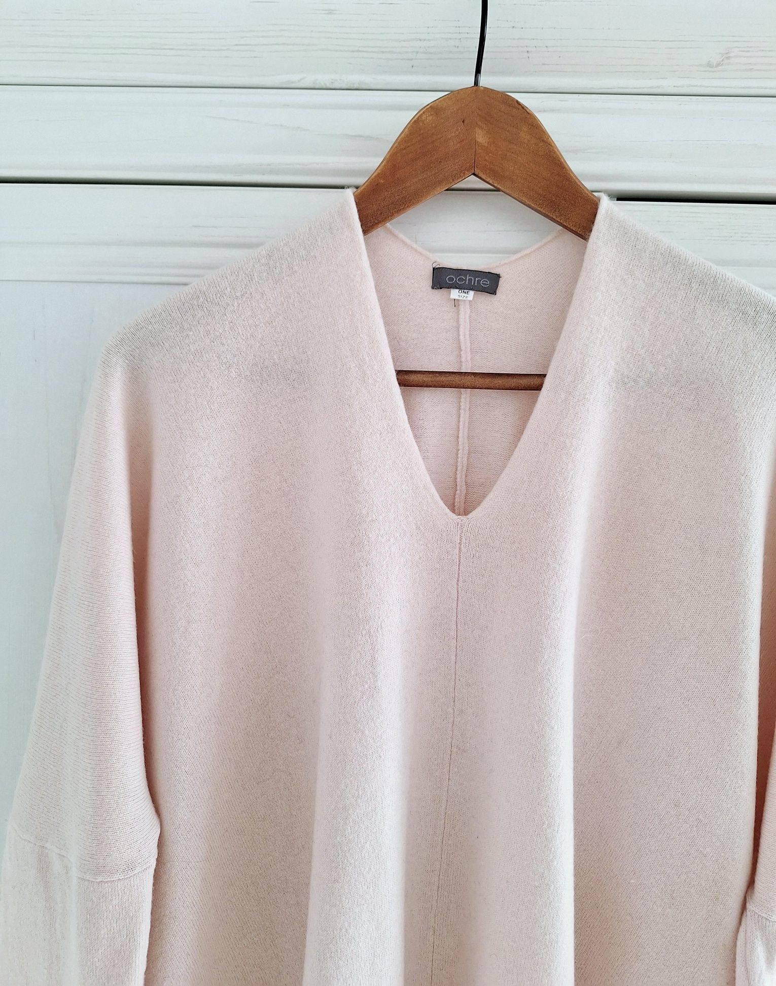 Kaszmirowy sweter oversize