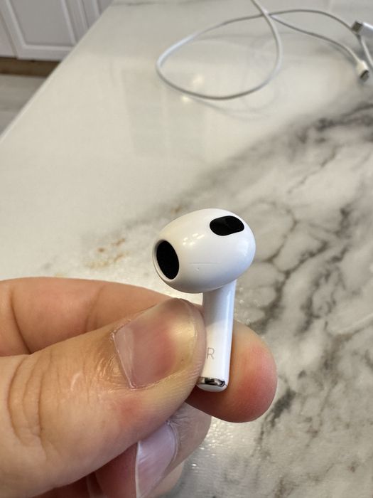 Продам навушники Apple AirPods 3rd Generation (MME73, MME73AM/A)
