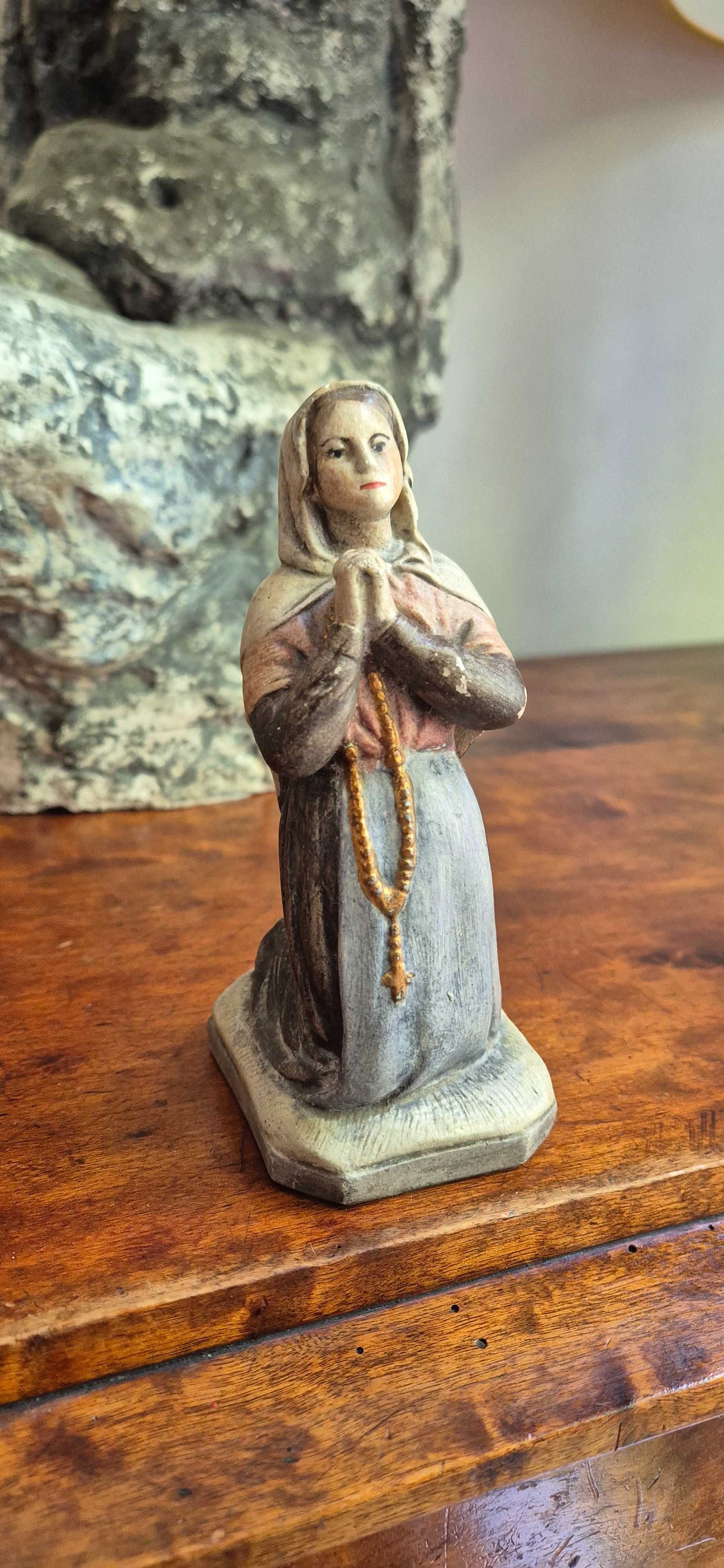 Figura Św. Bernadety stare dewocjonalia antyk Francja
