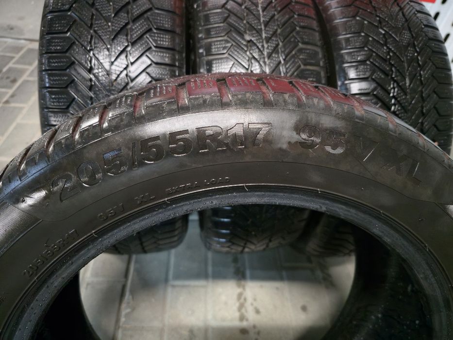 Opony zimowe 205/55/17  95V XL Komplet