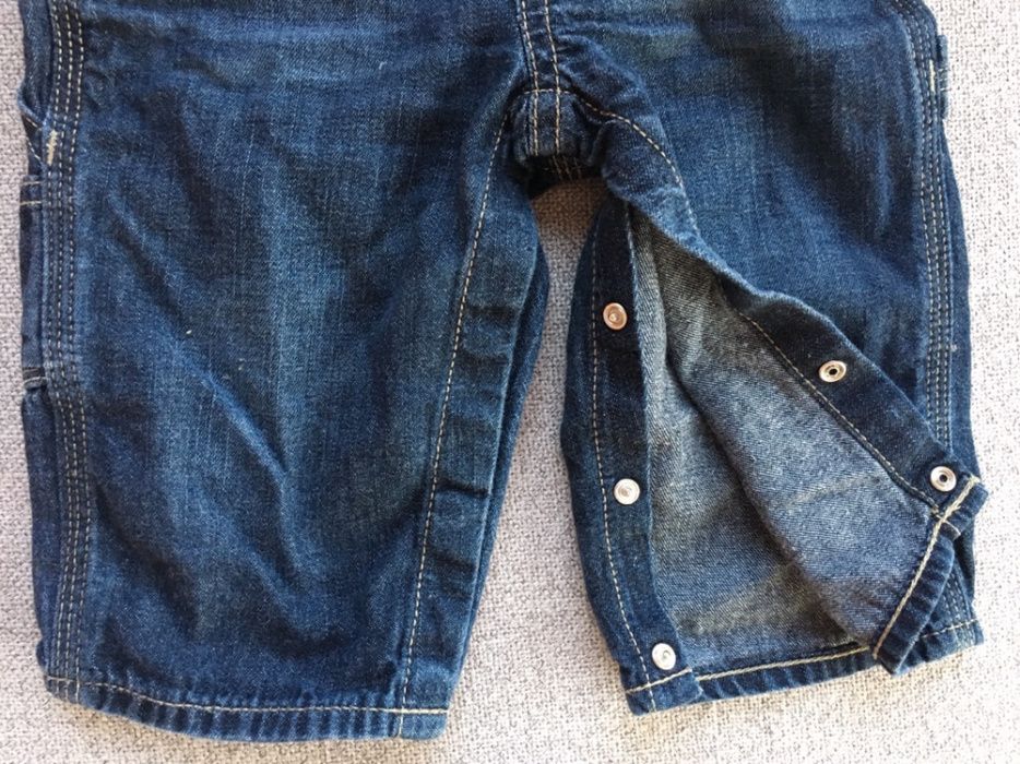 Dżinsowe spodnie ogrodniczki 74-80 cm GAP