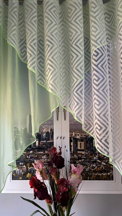 Тюль штора занавіска на кухню два кути квіти вензеля смужки