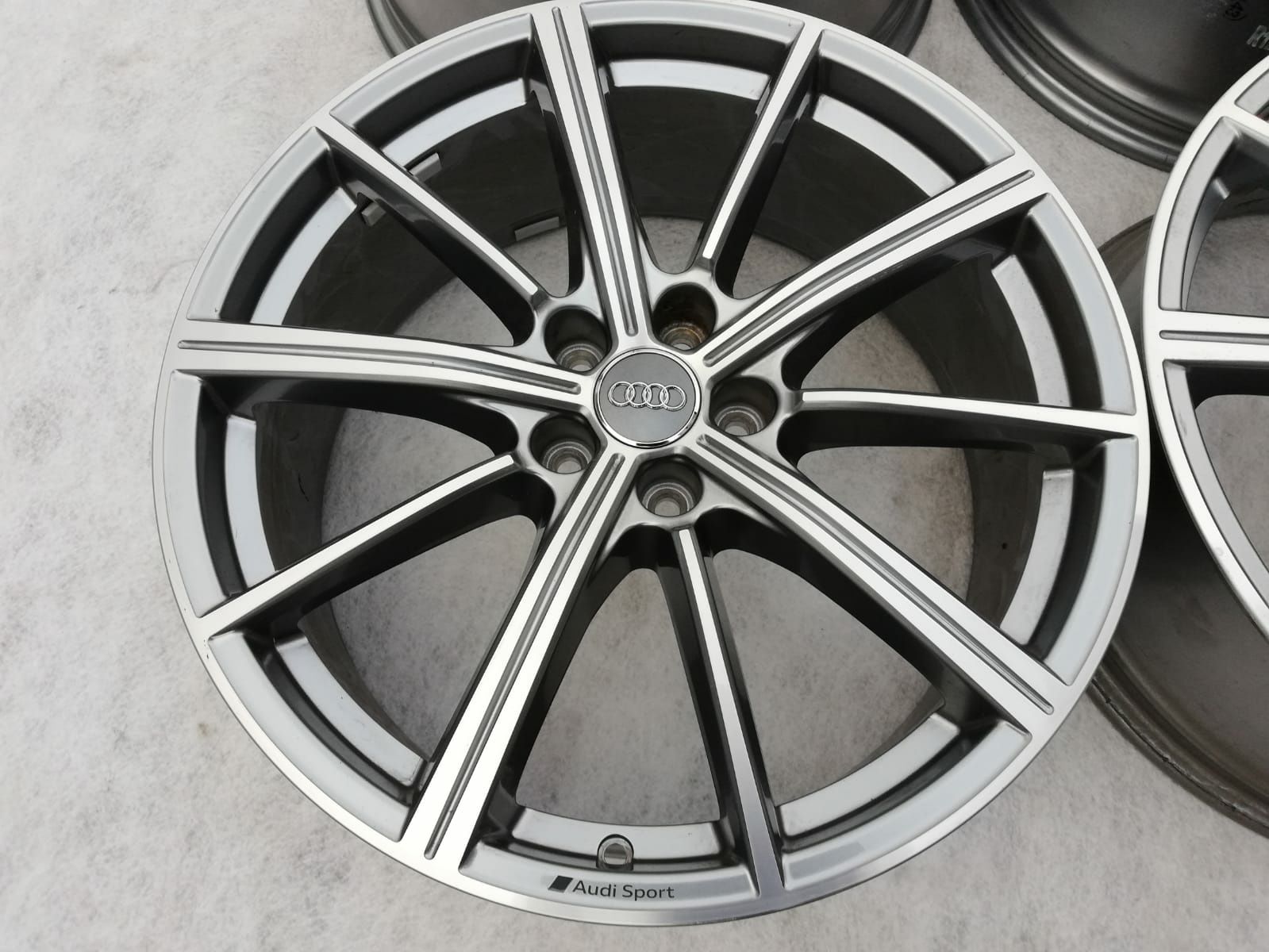 Felgi 20" audi Q5 A5 A8 a4 A6 80A nowy model