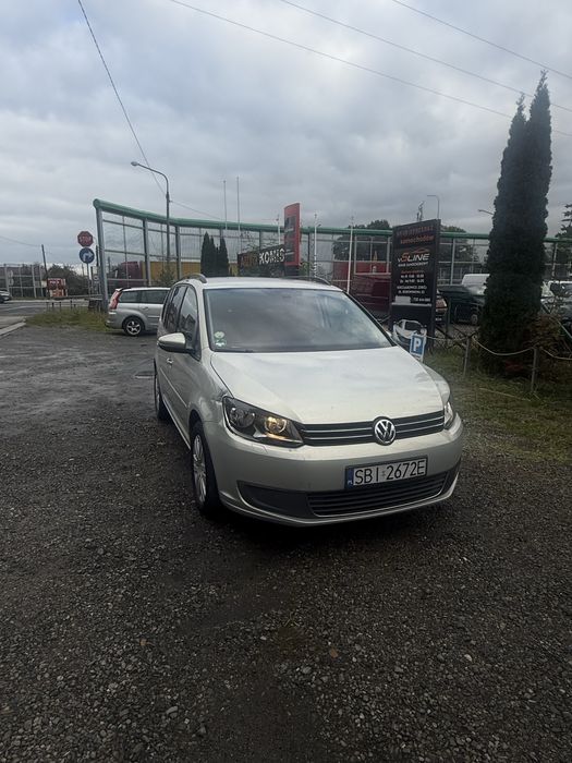VW Touran 7-osobowy