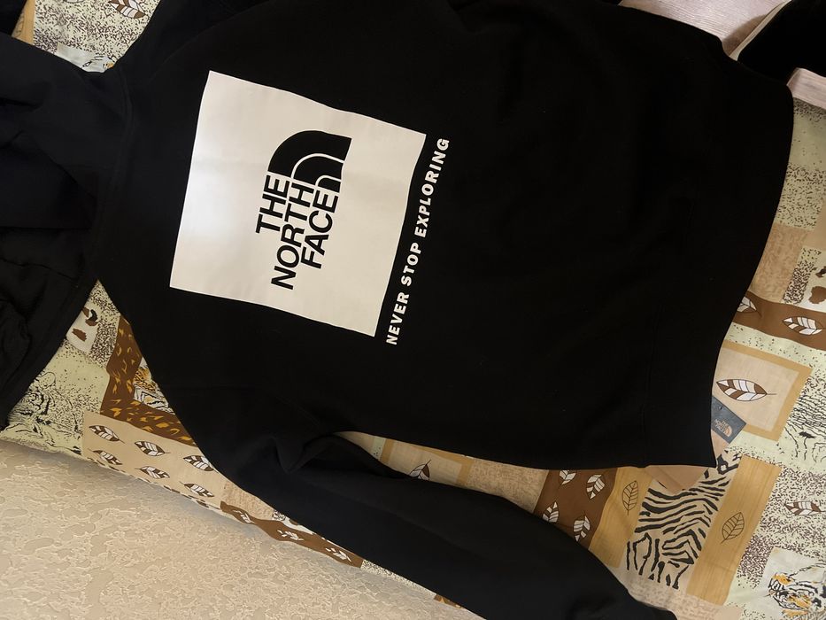 Продам худі The North face