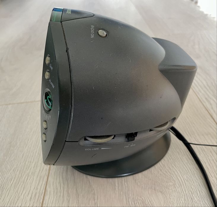 Rádio Grundig Sonoclock 186