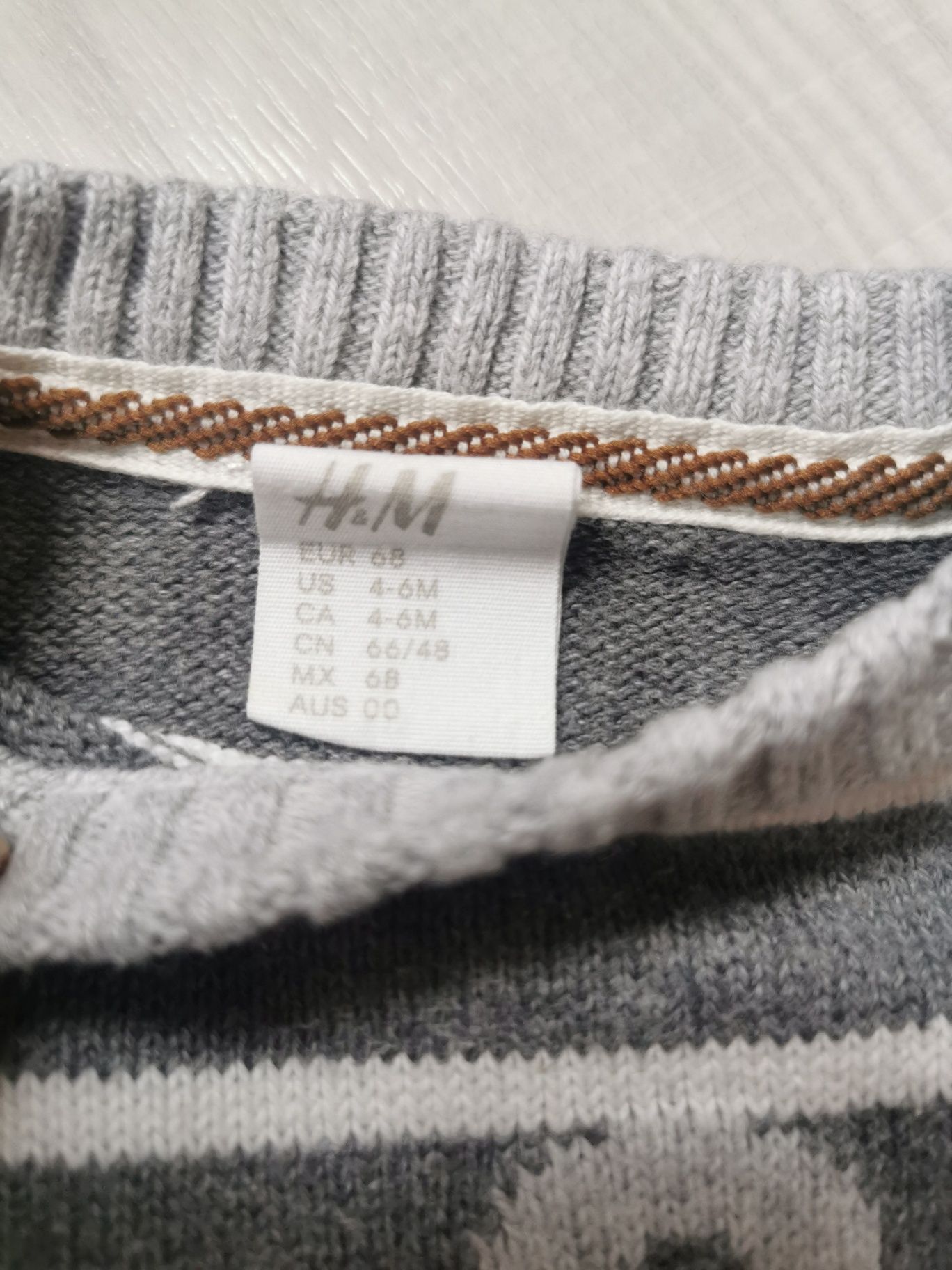 Sweterek H&M w rozm. 74cm