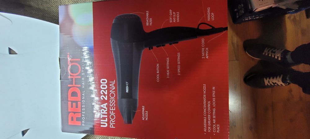 Suszarka Do Włosów Red Hot 2200W Profesjonalna