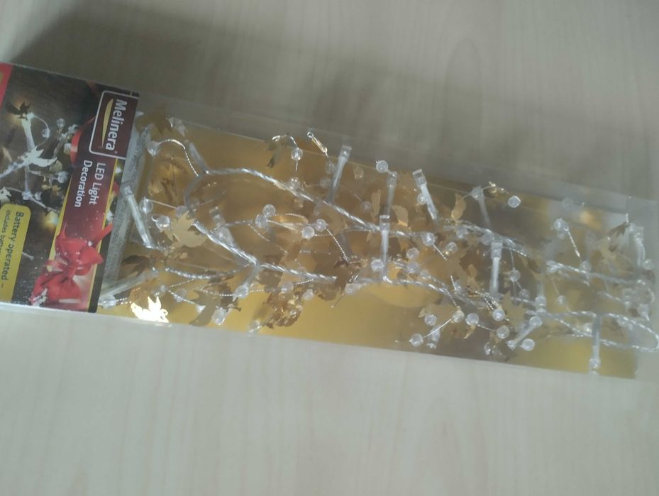 Melinera dekoracyjne lampki LED z złotymi ozdobami w kształcie aniołów