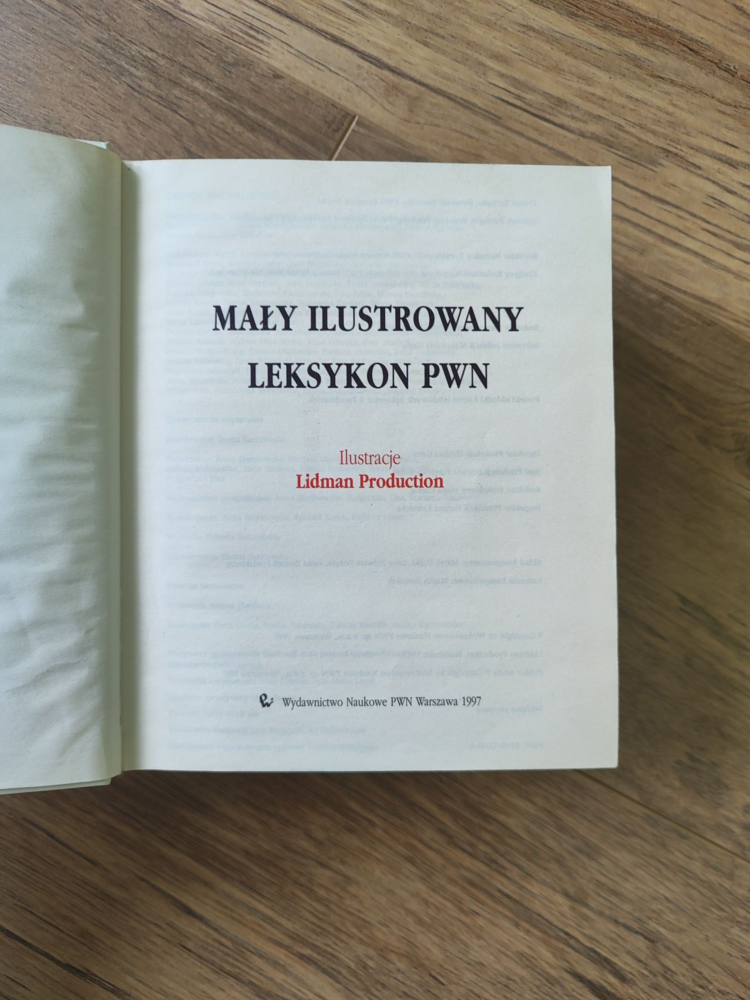 Okazja! Książka " MIL Mały Ilustrowany Leksykon PWN "