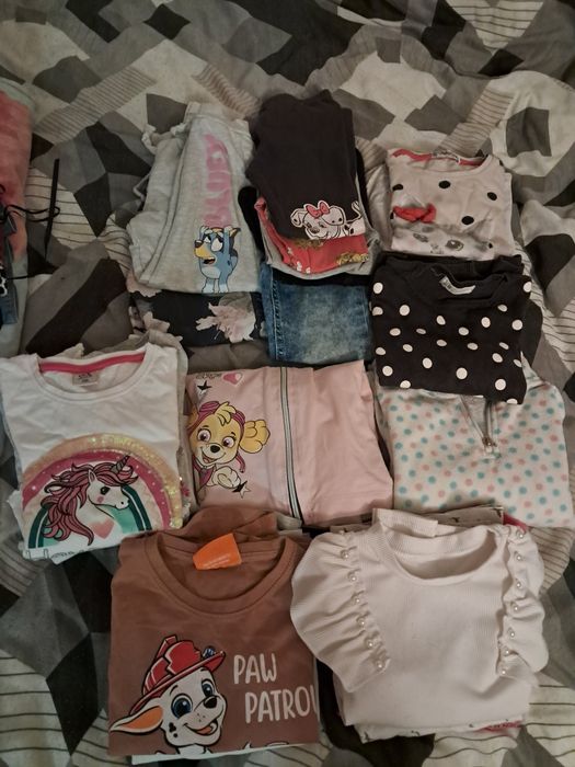 Ubranka dla dziewczynki 104/110