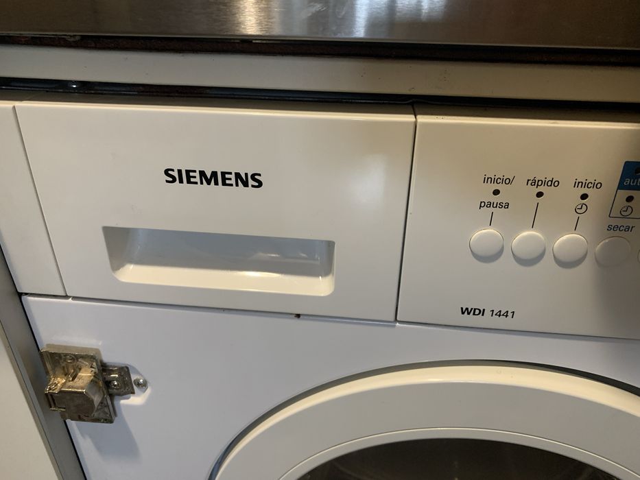 Máquina de Lavar Roupa Siemens WDI 1441
