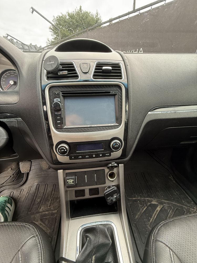 Geely Emgrand 2013