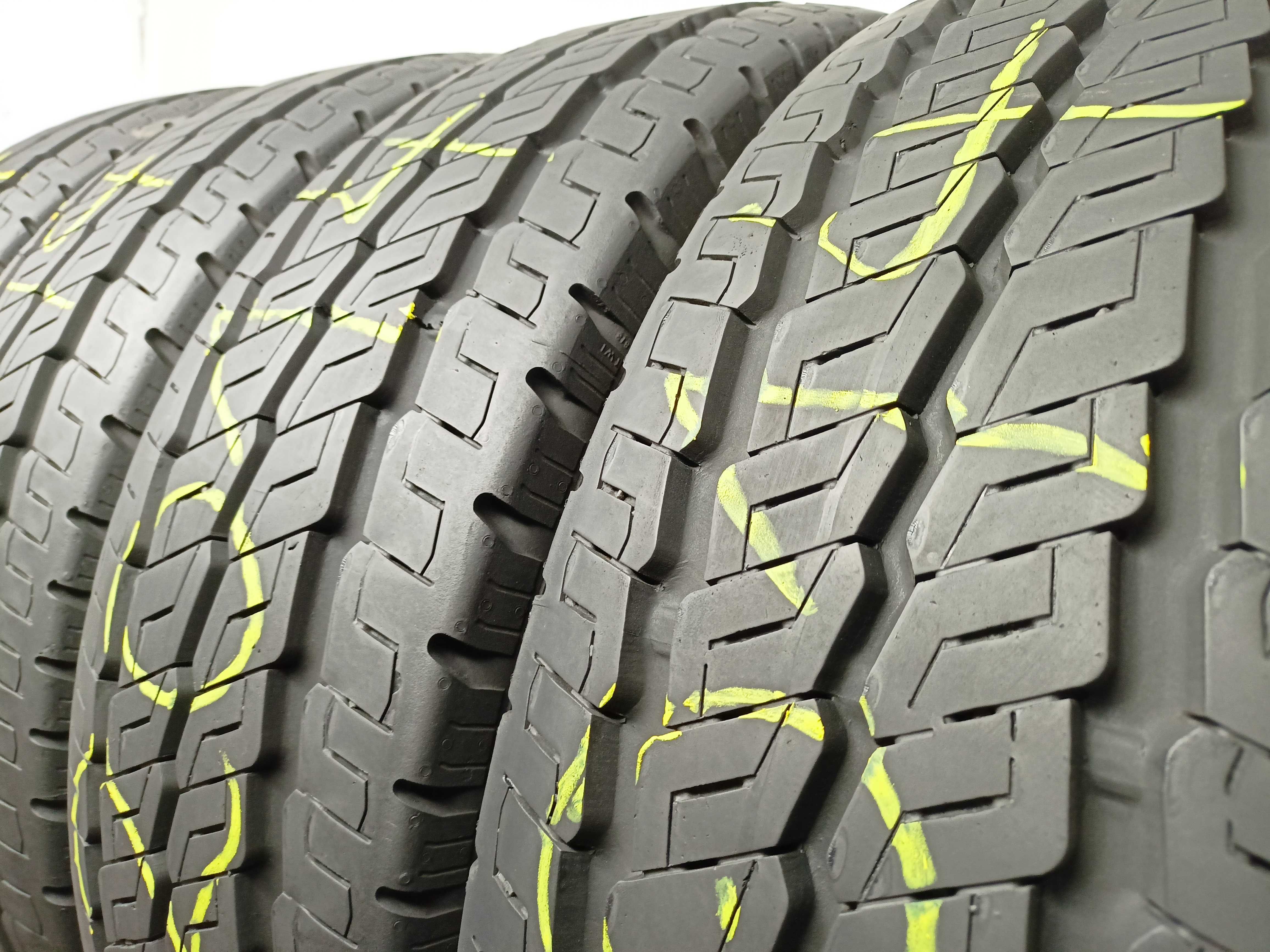 Continental VanCampek 225/75/16C 20-19r. 116R 2x9,3mm 2x9,2mm (2014)