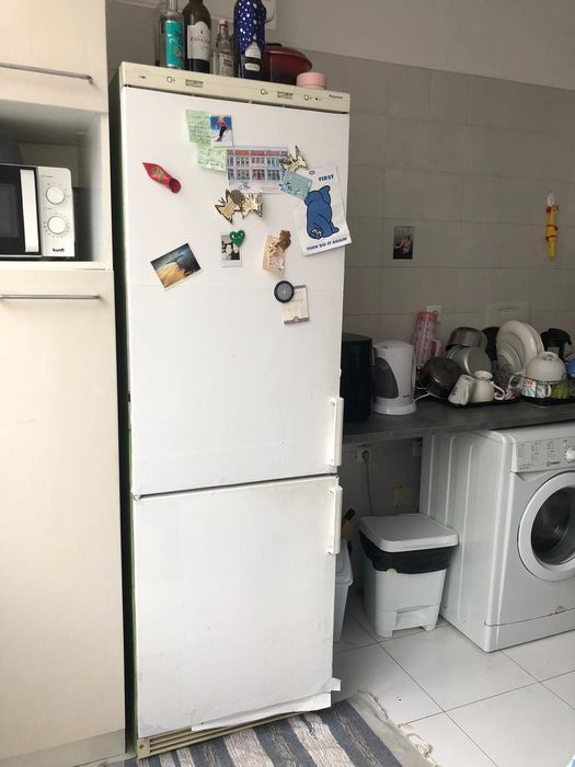 Frigorífico combinado com arca congeladora