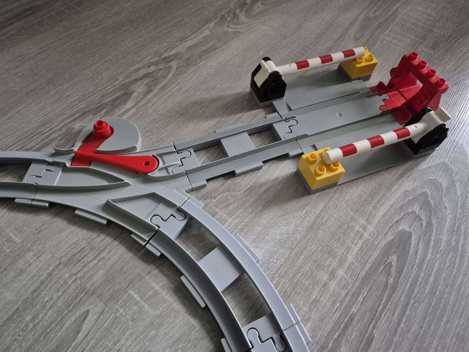 Klocki LEGO Duplo 10882 Tory kolejowe - komplet BOX