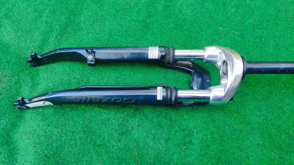 Widelec Gazelle z amortyzatorem 28 cali