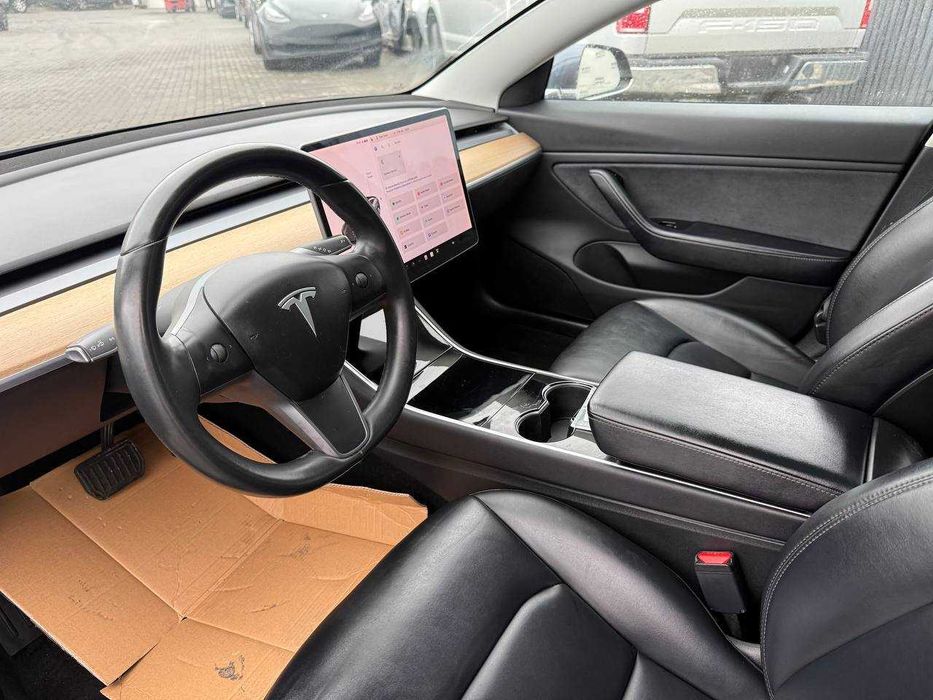 Tesla Model 3 MR RWD, 2018