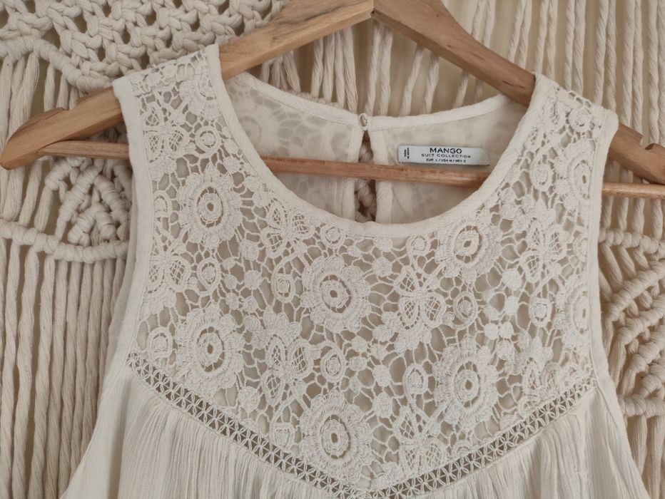 Blusa / top branca manga cava Mango