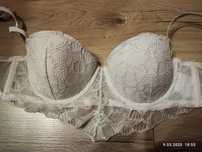 Biustonosz H&M 75A z koronkowym dołem