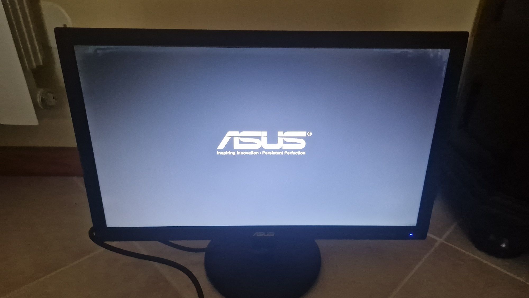 Monitor Asus VS228de