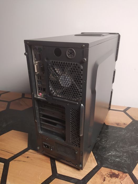 Komputer stacjonarny GTX 1050Ti, i5-4460 3,4GHz, SSD
