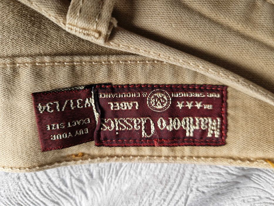 Calças Marlboro e Mike Davis