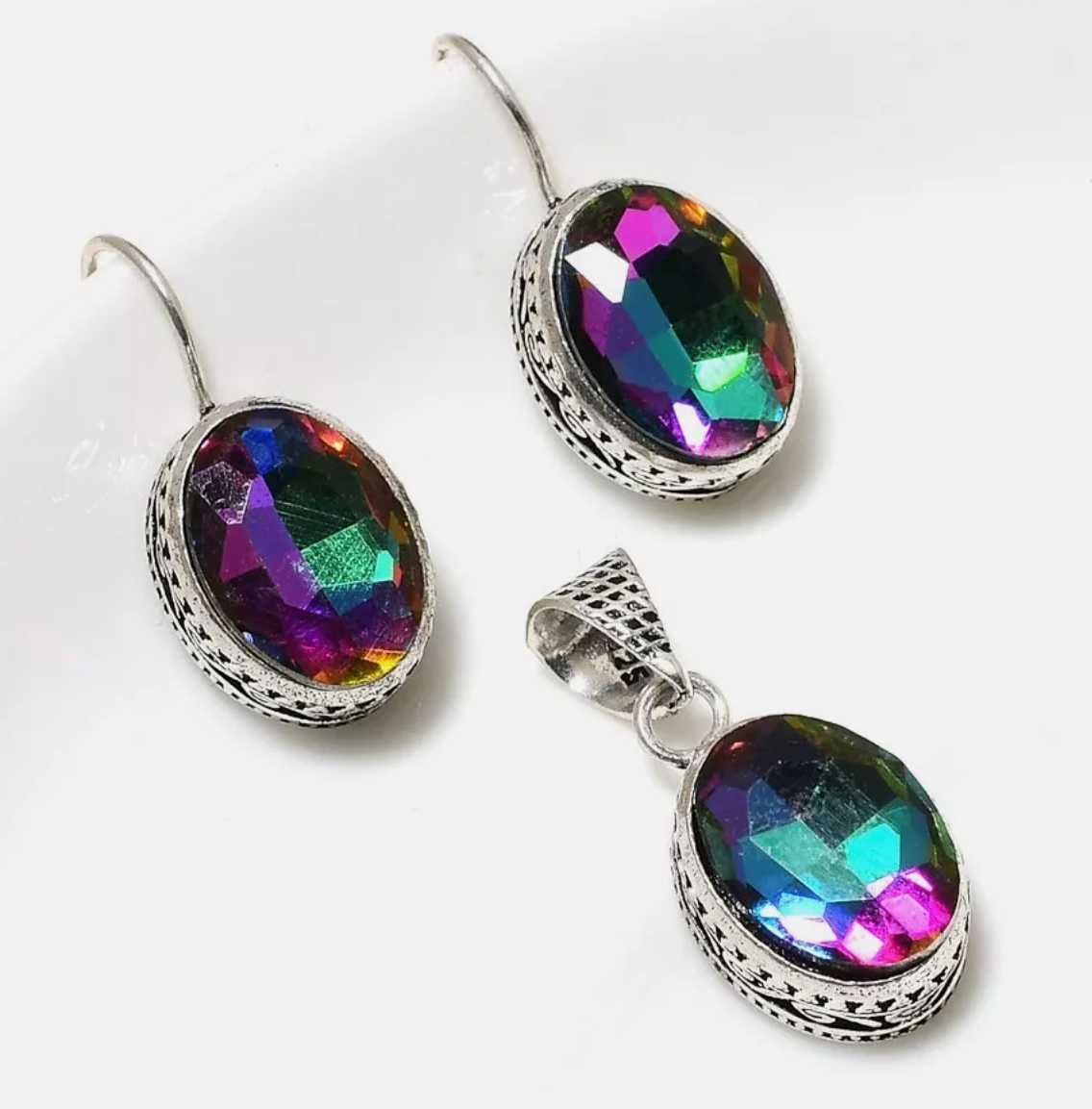 komplet , zawieszka, kolczyki kamień MYSTIC TOPAZ próba 925