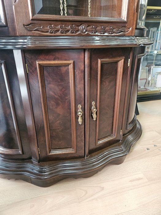 Relógio de sala  de caixa longa, pé alto com móvel