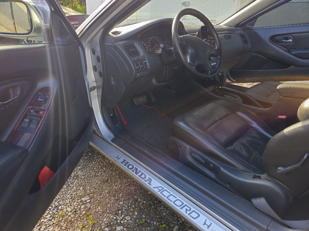 Honda Accord 1999 3.0 V6