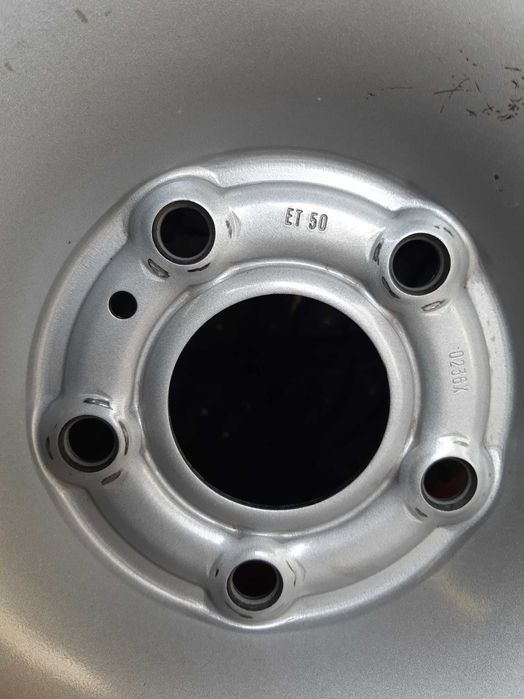 Sava eskimo stud 215/65R16 98T шип, диски 6.5х16 5х114.3 ЕТ50 DIA 66.1