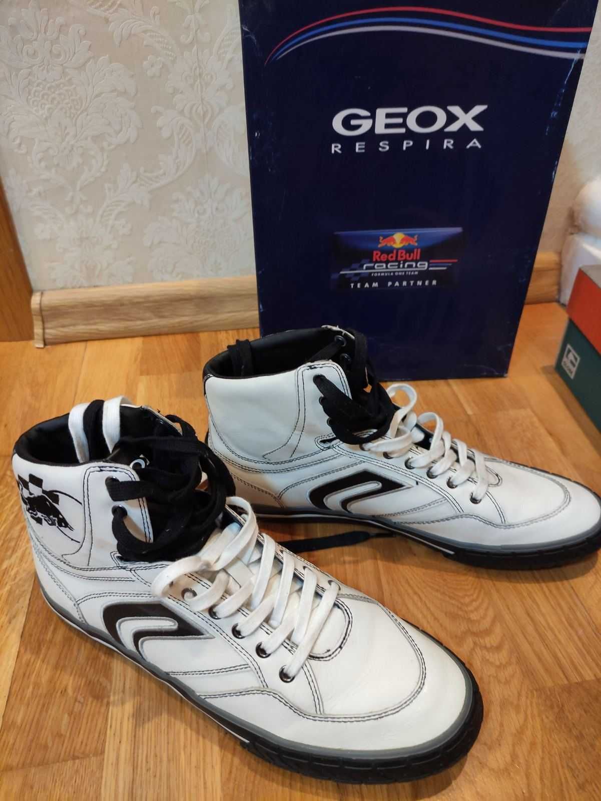 Стильные кожаные ботинки Geox, размер 44, стелька 28 см.