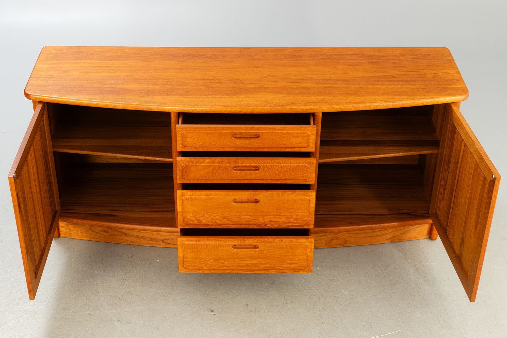 Sideboard | komoda | szafka | kredens tekowy Dyrlund Dania XX wiek