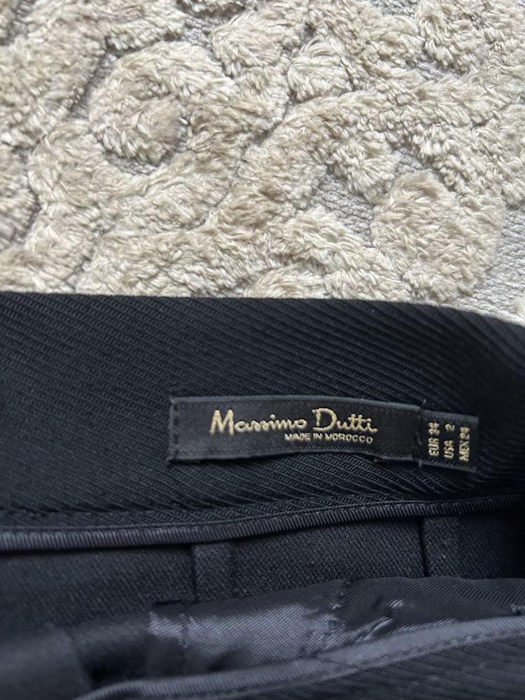 Saia preta Massimo Dutti